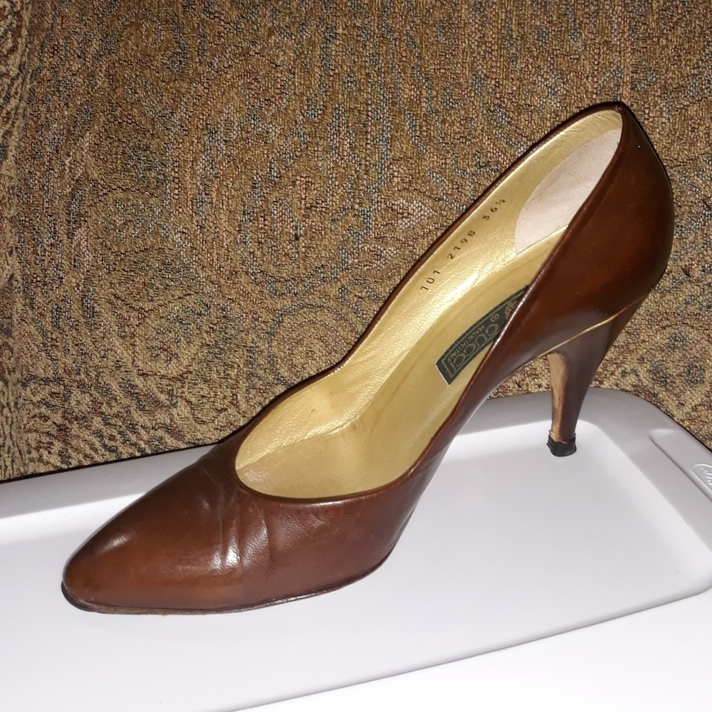 GUCCI VINTAGE PUMPS